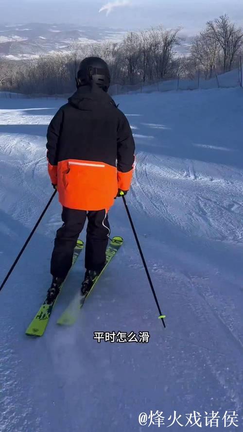 【可约课】双板滑雪常见错误(6):重心移动靠上身还是下身? 【可约课】双板滑雪常见错误(6):重心移动靠上身还是下身?